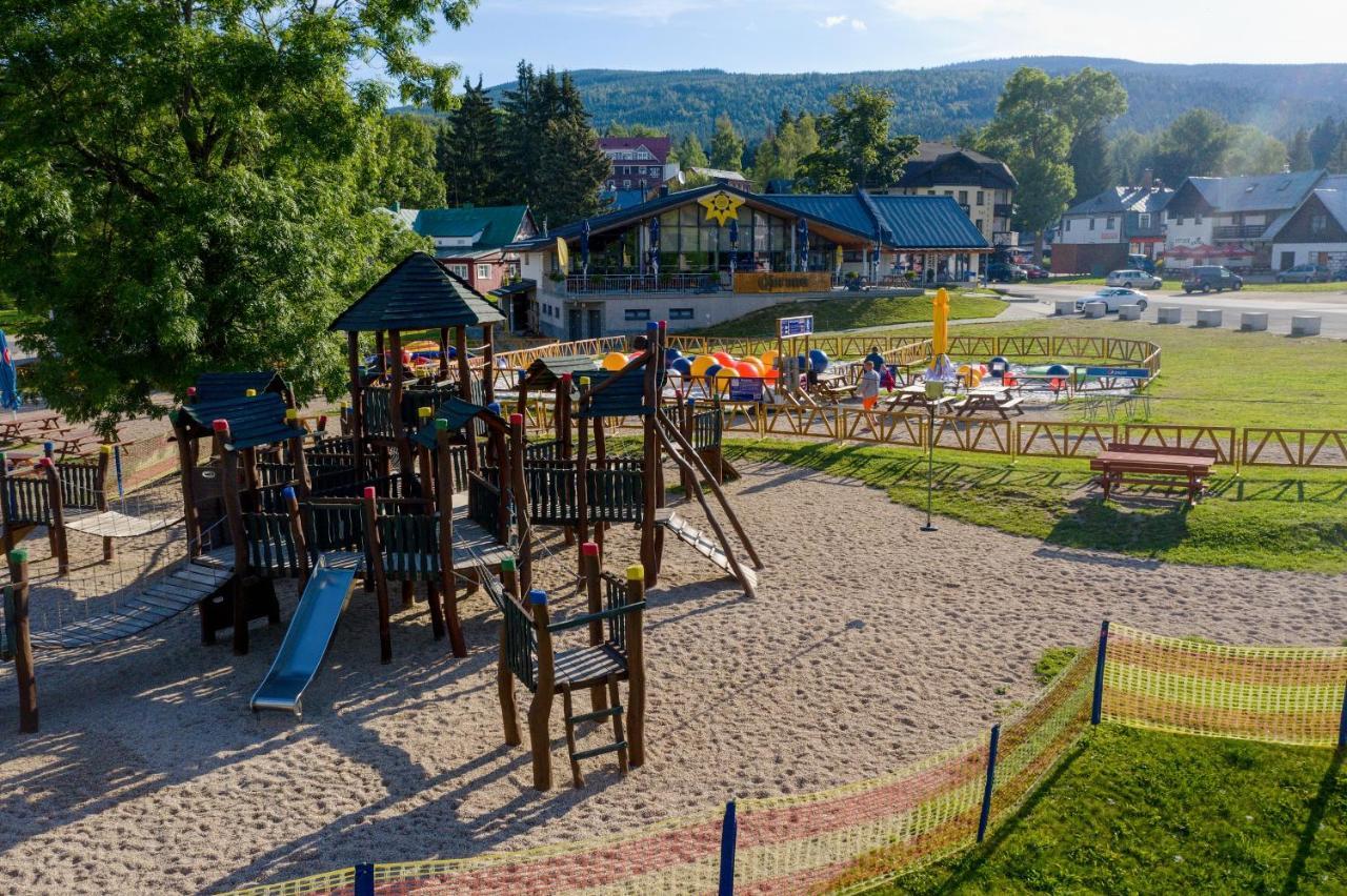 Resident Harrachov Family Apartment Екстериор снимка