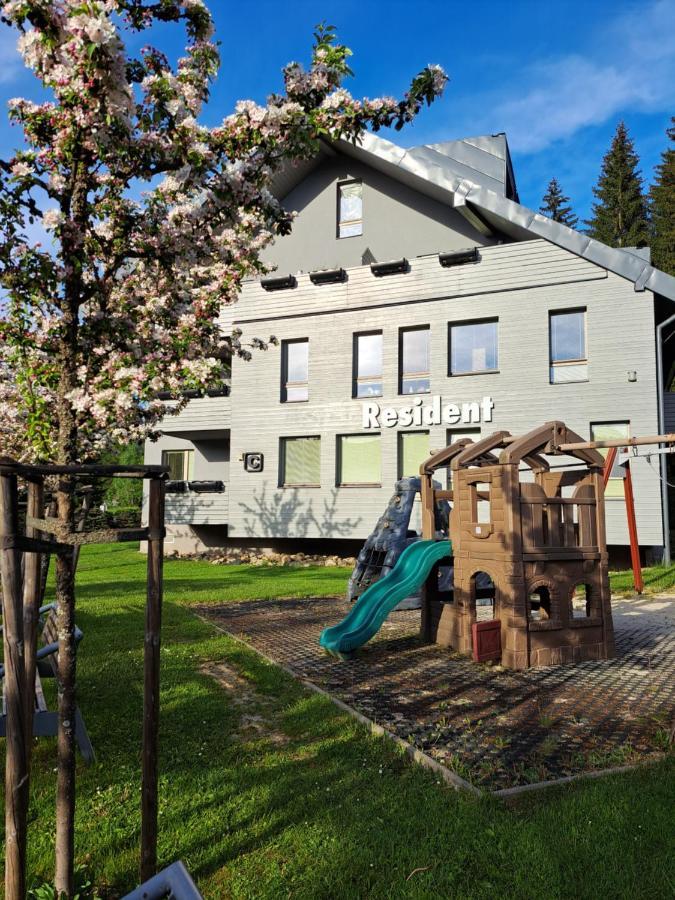 Resident Harrachov Family Apartment Екстериор снимка